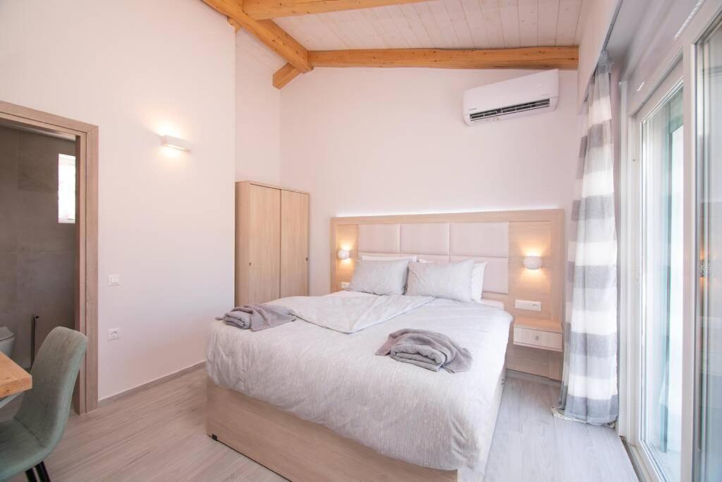 Villa Di Pietra Liapades Extérieur photo
